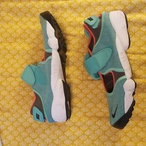 Nike Air Rift